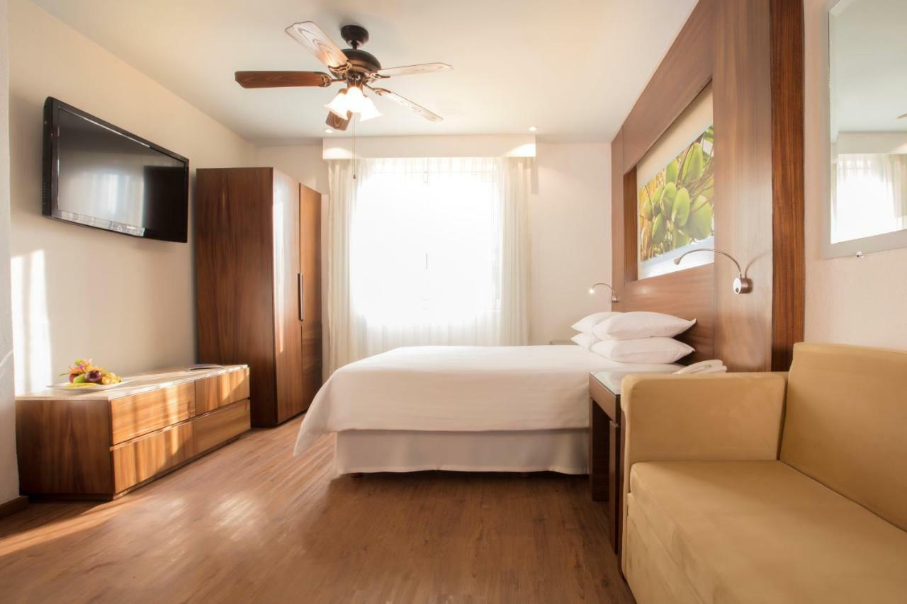 Krystal Grand Nuevo Vallarta Luaran gambar