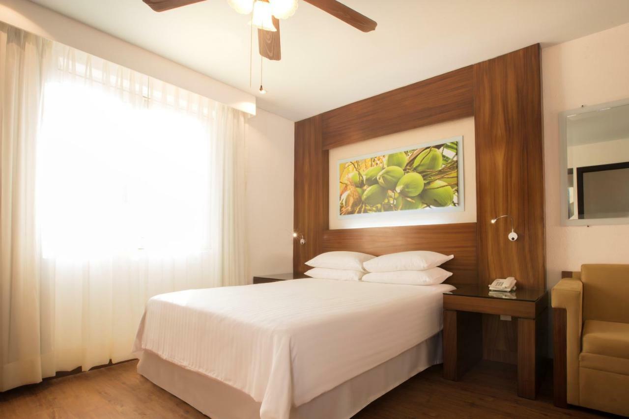 Krystal Grand Nuevo Vallarta Luaran gambar